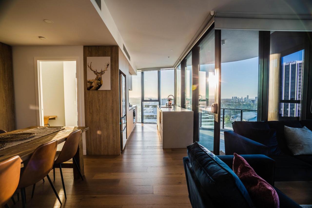2 Bedroom Luxurious Family Apartment Next To Pacific Fair - Broadbeach Gold Coast Gc22 外观 照片